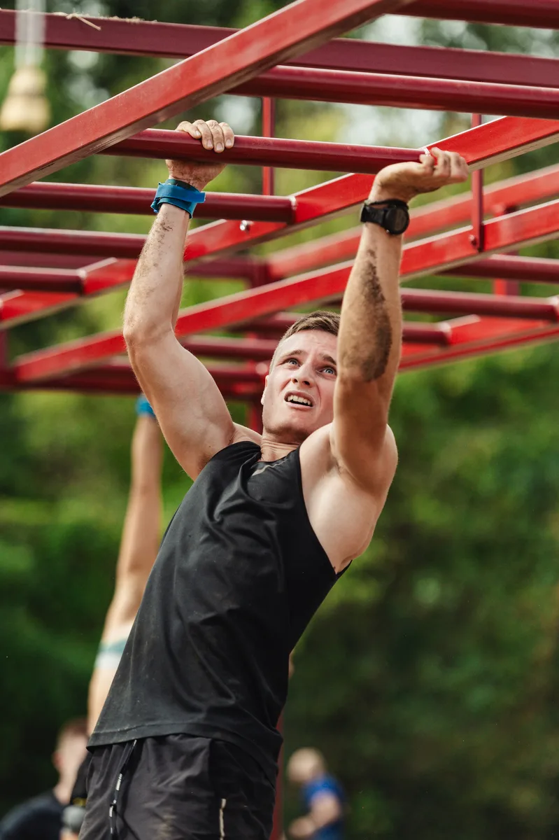 Box Monkey Bar