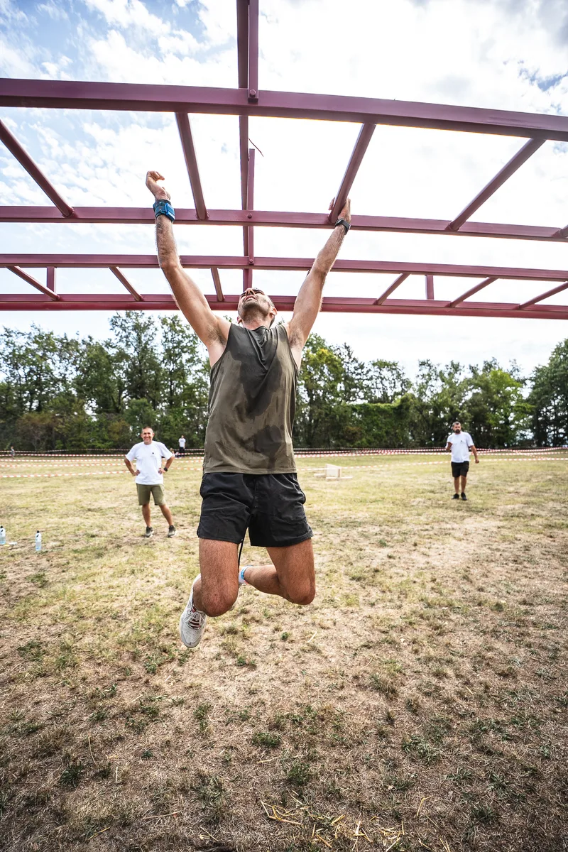 Monkey Bar Box